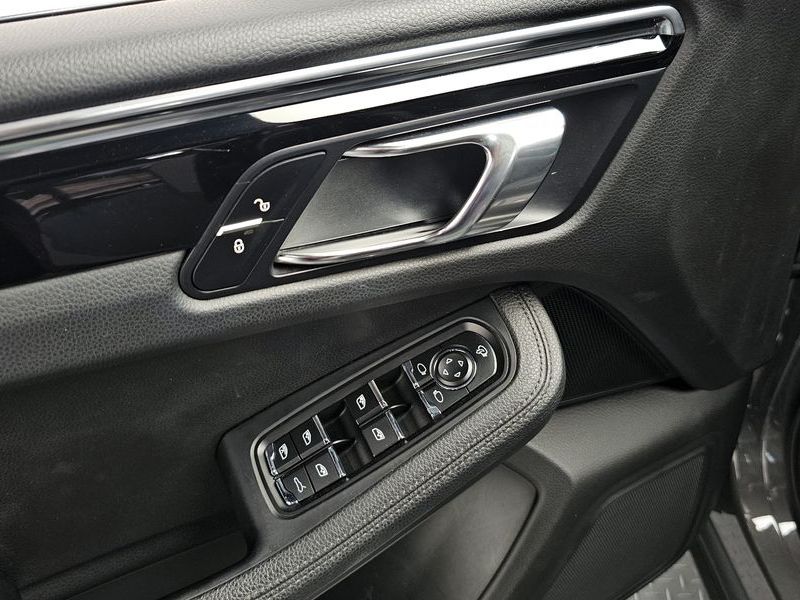 2016 Porsche Macan 3.0 S Diesel 95B photo 19