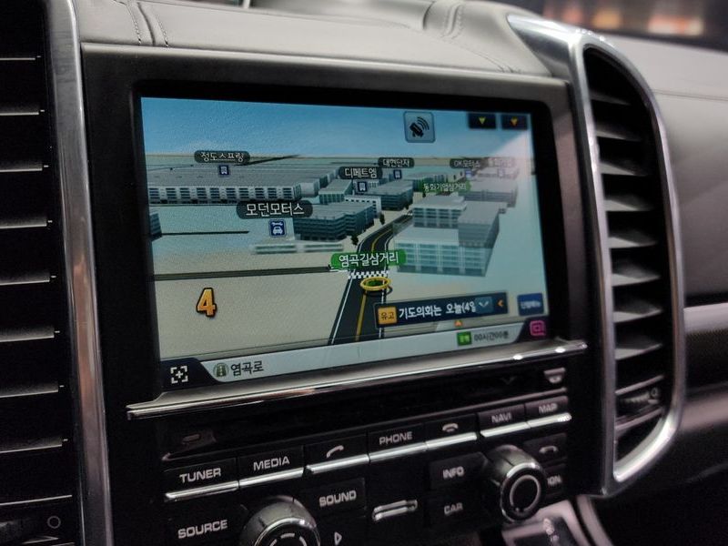 2013 Porsche Cayenne 4.8 GTS 958 photo 14