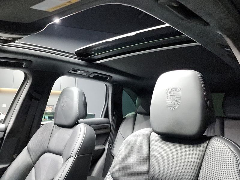 2013 Porsche Cayenne 4.8 GTS 958 photo 18