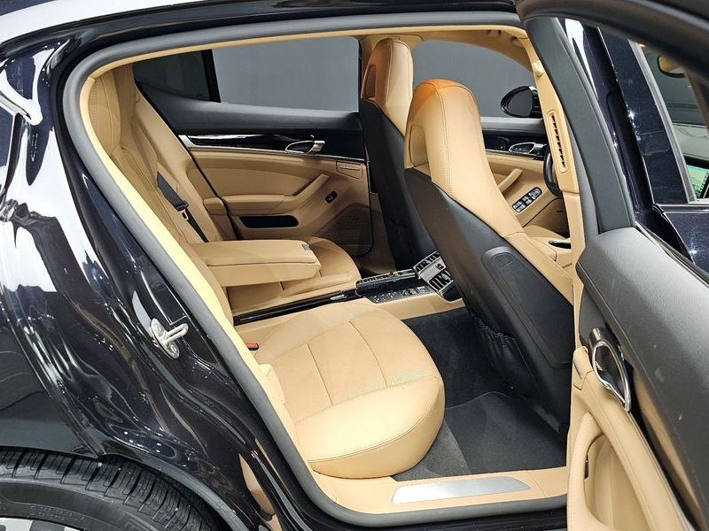 2016 Porsche Panamera 3.6 AWD Edition 970 photo 12