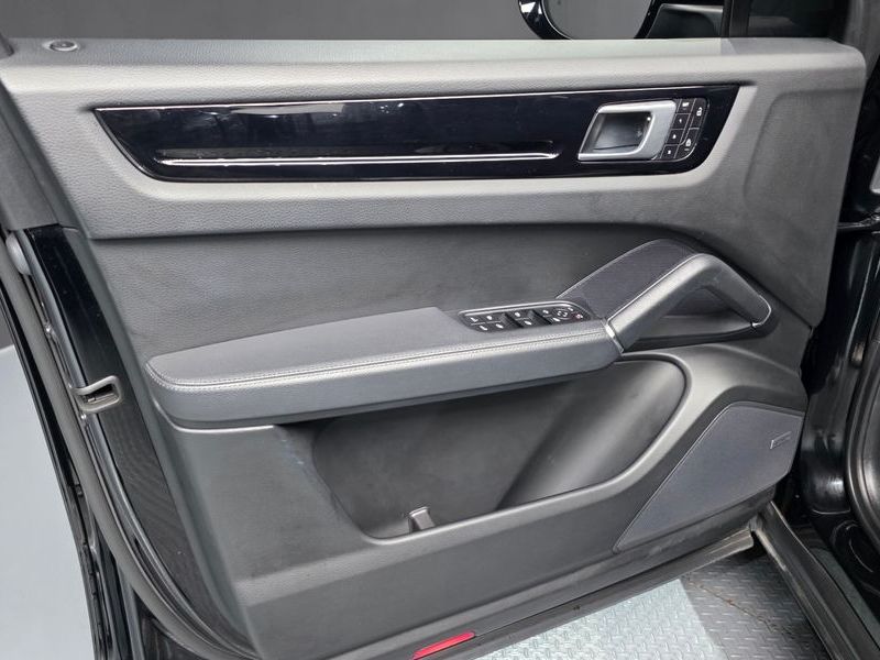 2022 Porsche Cayenne 3.0 Coupe photo 24
