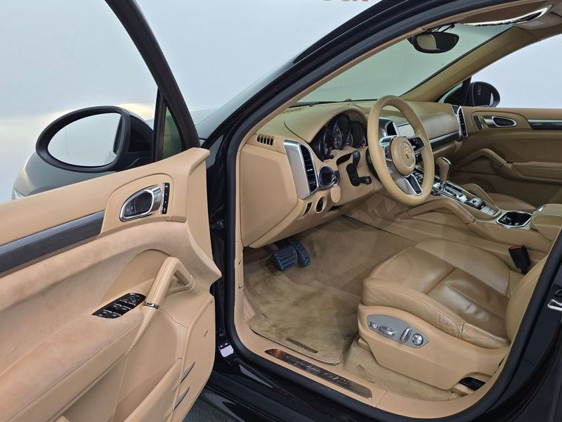 2013 Porsche Cayenne 4.8 GTS 958 photo 10