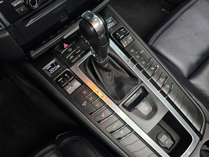 2015 Porsche Macan 3.0 S 95B photo 9
