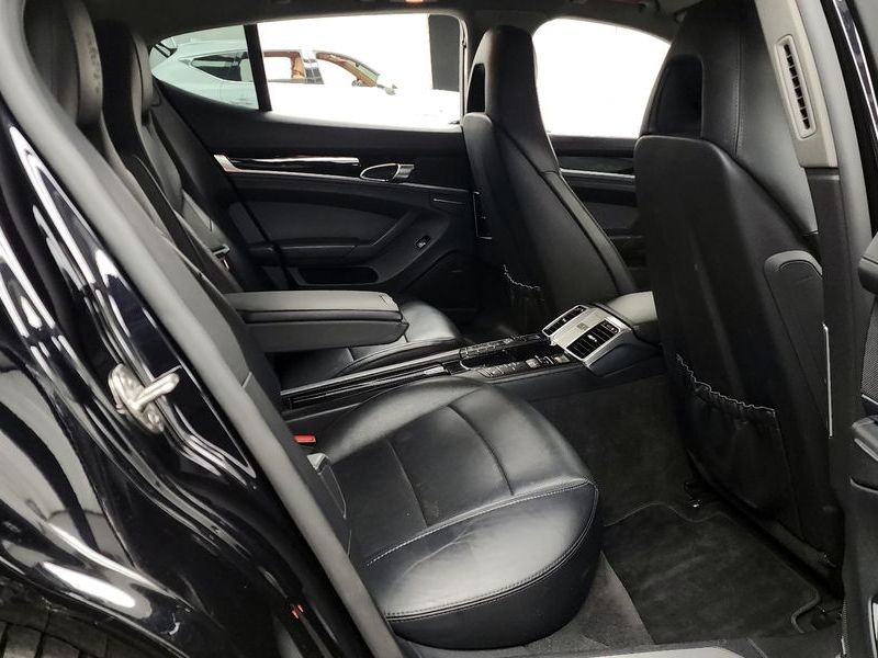 2016 Porsche Panamera 3.0 Diesel 970 photo 12