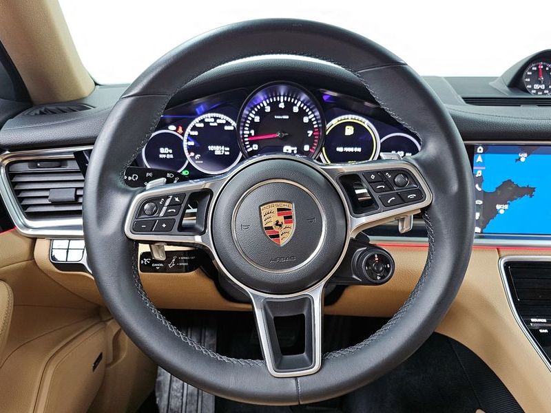 2018 Porsche Panamera 3.0 AWD photo 13
