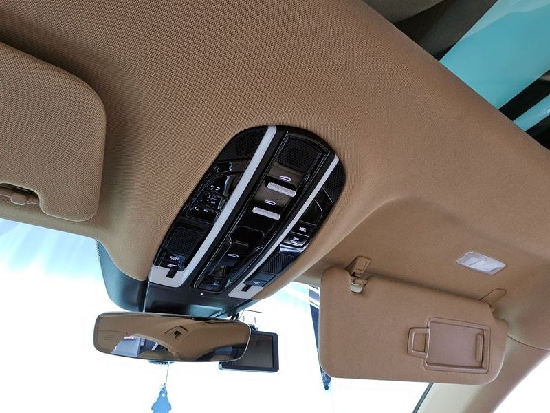2018 Porsche Panamera 3.0 AWD photo 26