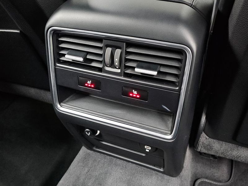 2020 Porsche Cayenne 3.0 photo 18