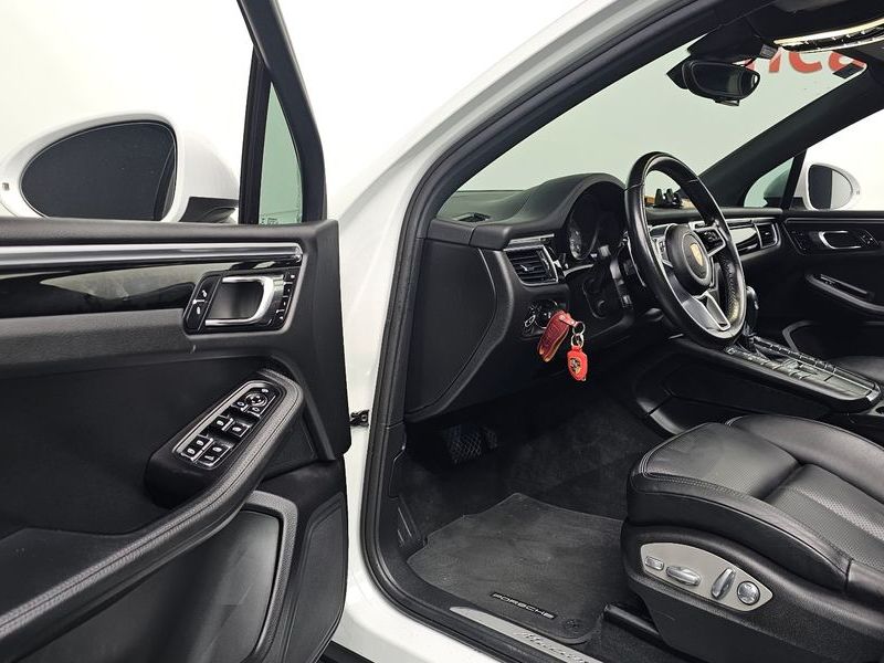 2017 Porsche Macan 3.0 S Diesel 95B photo 11
