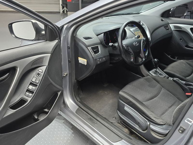 2013 Hyundai Avante M16 GDI Smart photo 11