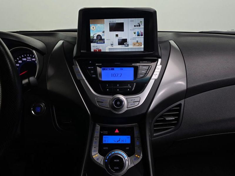 2012 Hyundai Avante M16 GDI Premier photo 14