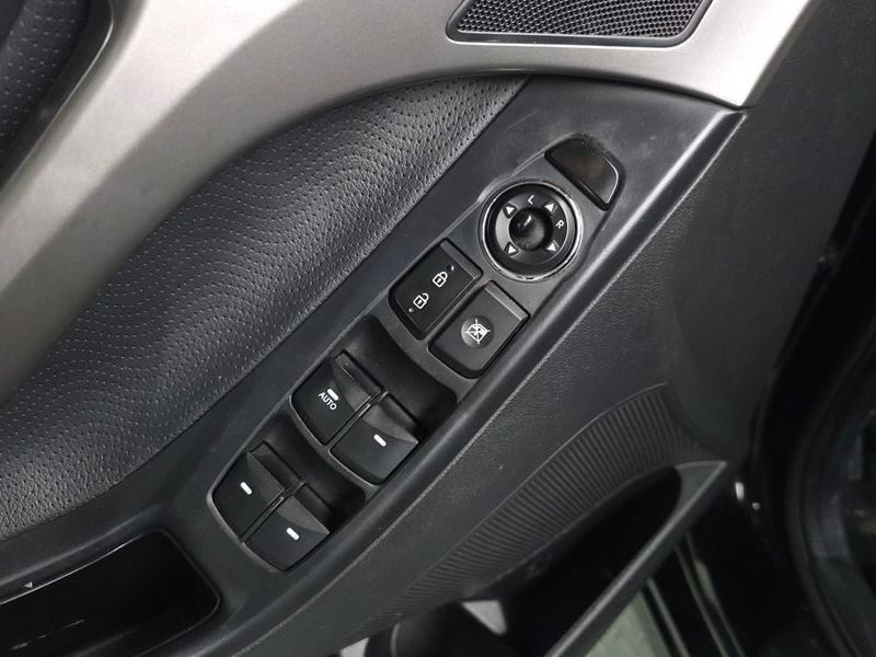 2012 Hyundai Avante M16 GDI Premier photo 16