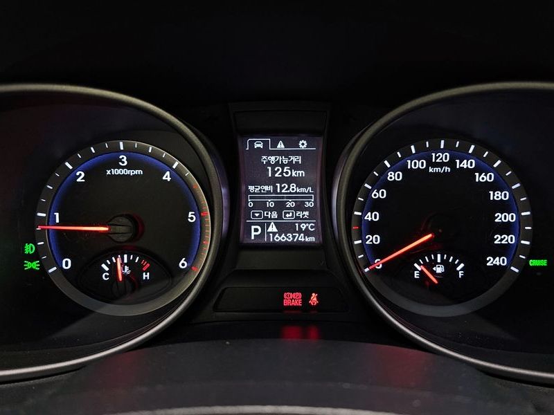 2015 Hyundai Santa Fe Diesel(e-VGT) 2.0 2WD Premium photo 8