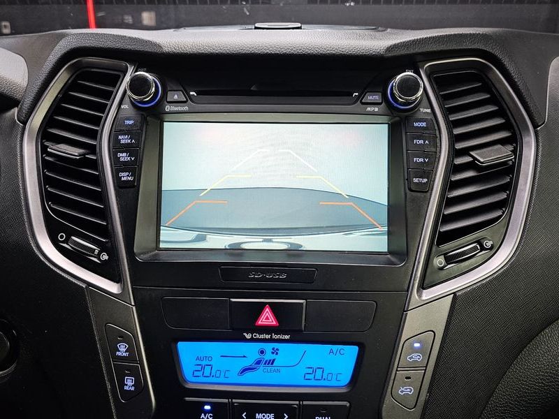 2015 Hyundai Santa Fe Diesel(e-VGT) 2.0 2WD Premium photo 15