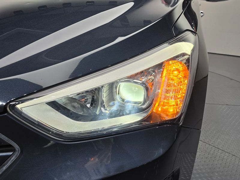 2015 Hyundai Santa Fe Diesel(e-VGT) 2.0 2WD Premium photo 22