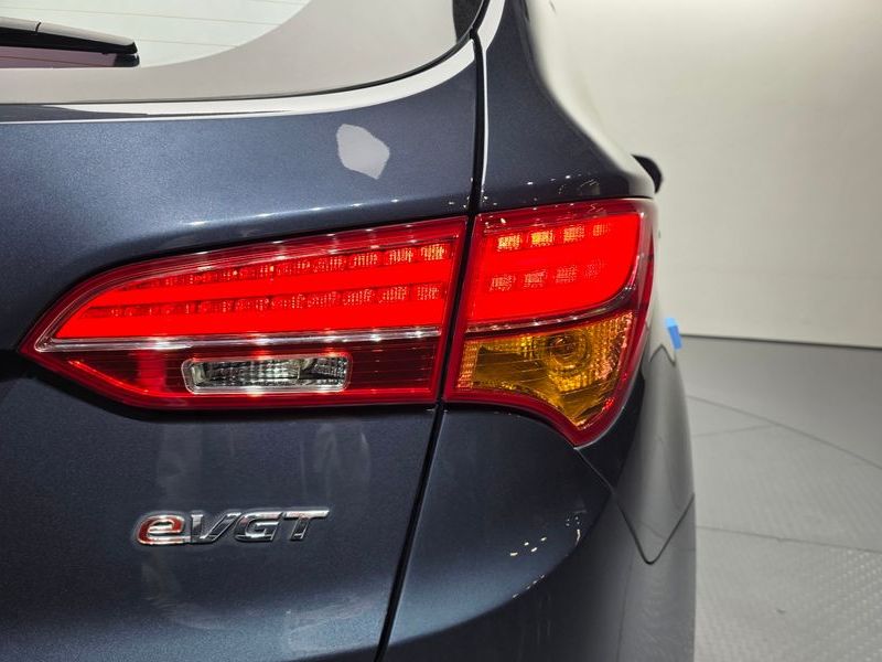 2015 Hyundai Santa Fe Diesel(e-VGT) 2.0 2WD Premium photo 23