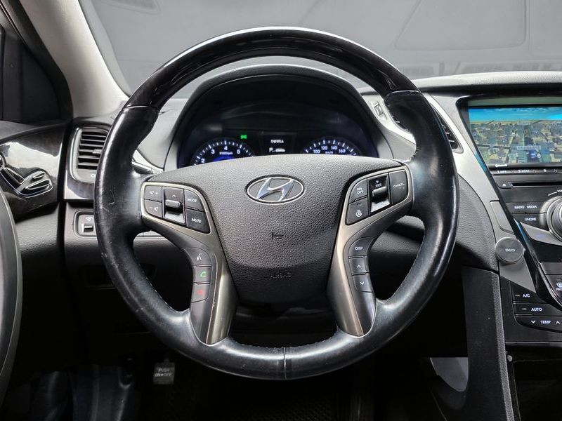 2014 Hyundai Grandeur HG240 Modern photo 13
