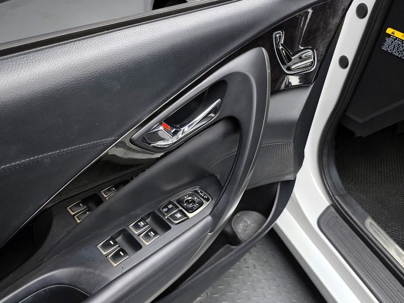 2014 Hyundai Grandeur HG240 Modern photo 17