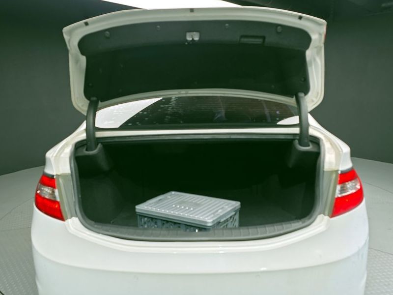 2014 Hyundai Grandeur HG240 Modern photo 20