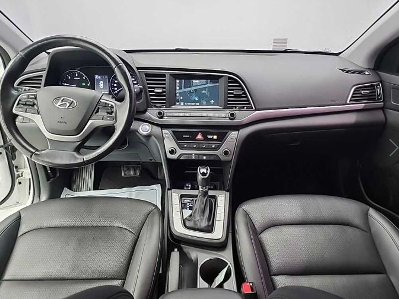 2016 Hyundai Avante 1.6 e-VGT SMART photo 7