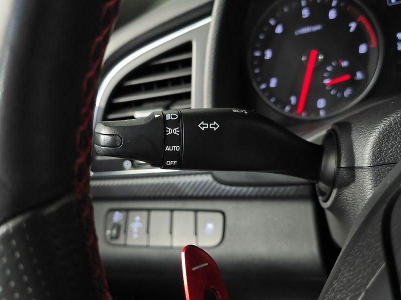 2017 Hyundai Avante 1.6 Turbo Sport photo 18