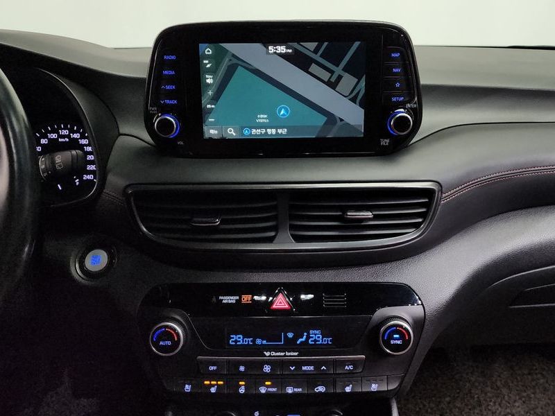 2019 Hyundai Tucson Diesel 2.0 4WD Premium photo 17