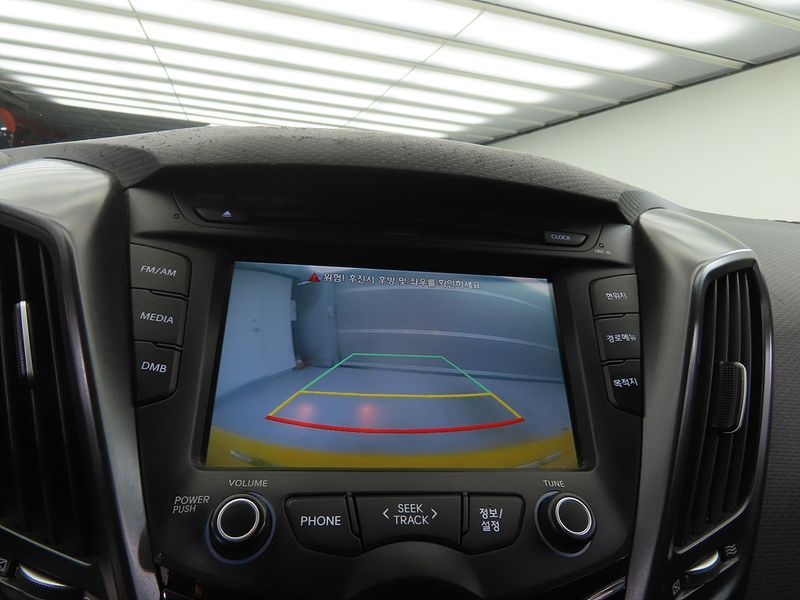 2014 Hyundai Veloster Turbo D Spec photo 16