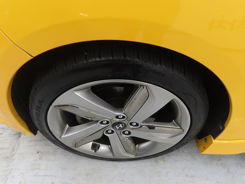 2014 Hyundai Veloster Turbo D Spec photo 20