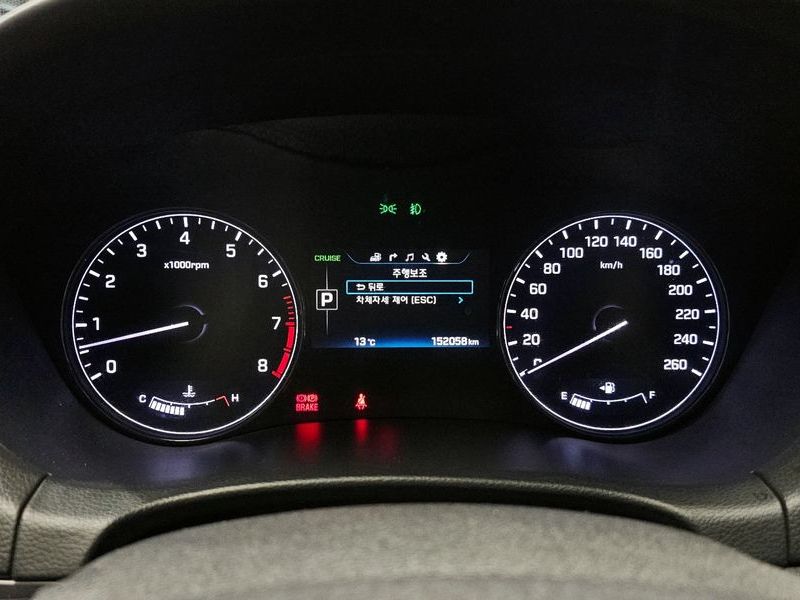 2016 Hyundai Genesis G330 Premium AWD photo 8