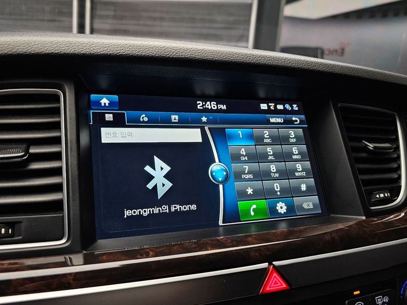 2016 Hyundai Genesis G330 Premium AWD photo 16