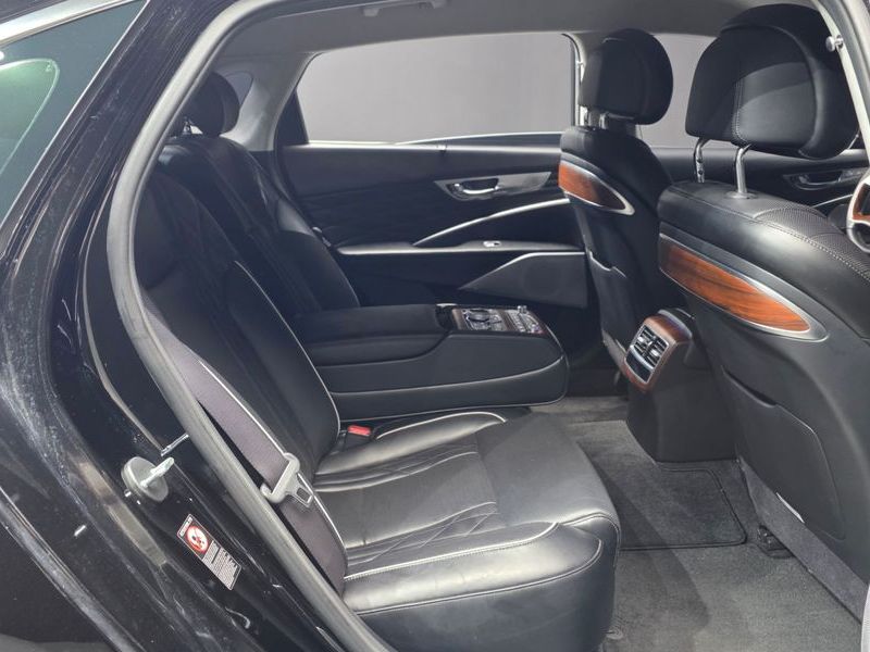 2019 Kia K9 3.8 GDI AWD PlatinumⅢ photo 12