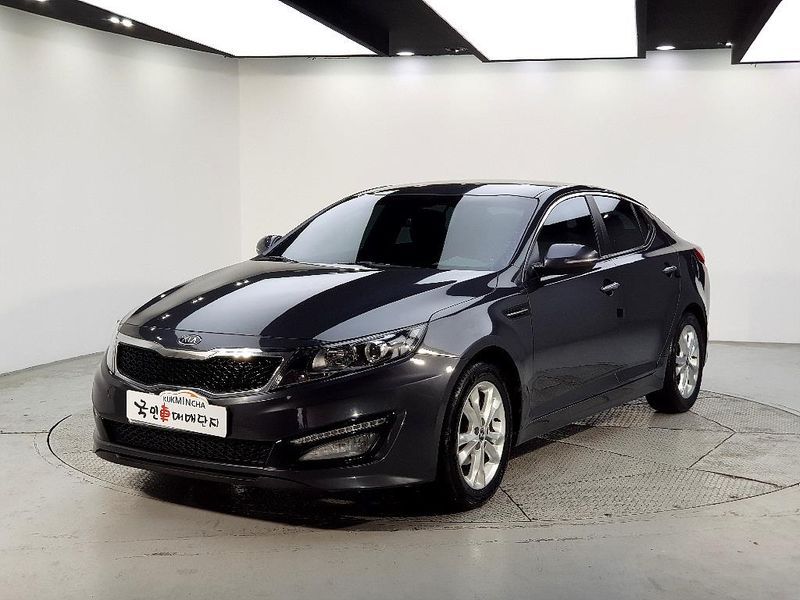 2013 Kia K5 2.0 Prestige Standard photo 1