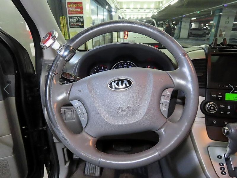 2014 Kia Carnival Grand GLX Premium photo 8