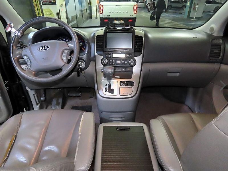 2014 Kia Carnival Grand GLX Premium photo 10