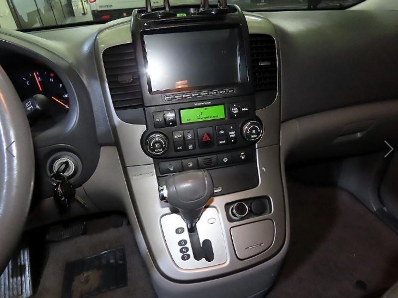 2014 Kia Carnival Grand GLX Premium photo 11