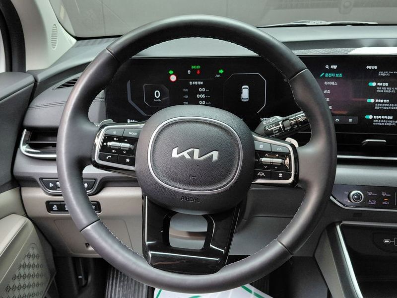 2024 Kia Carnival Gasoline 9-Seater Prestige photo 13