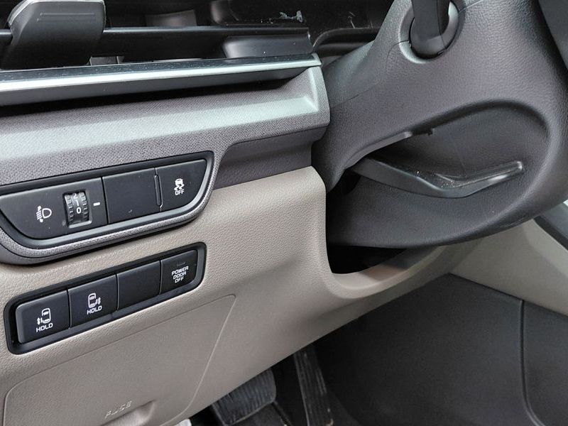 2024 Kia Carnival Gasoline 9-Seater Prestige photo 18