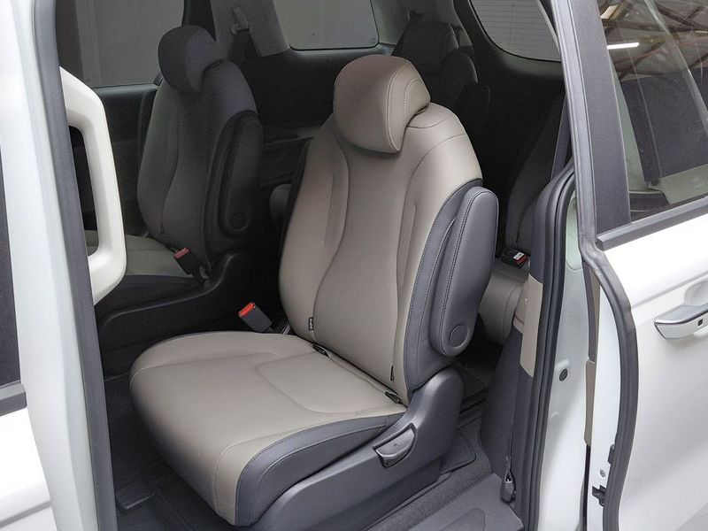 2024 Kia Carnival Gasoline 9-Seater Prestige photo 26