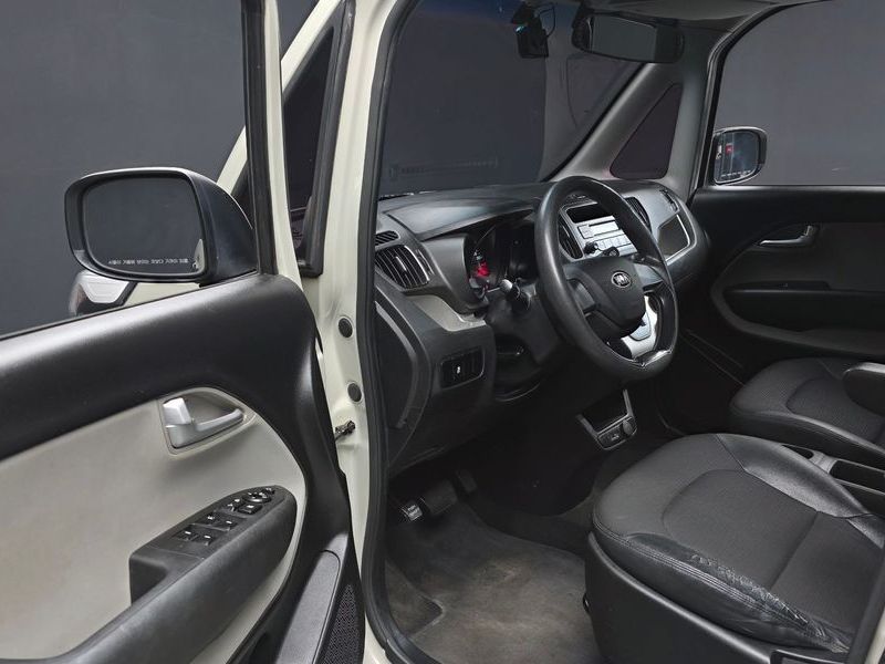 2016 Kia Ray VAN Deluxe photo 10