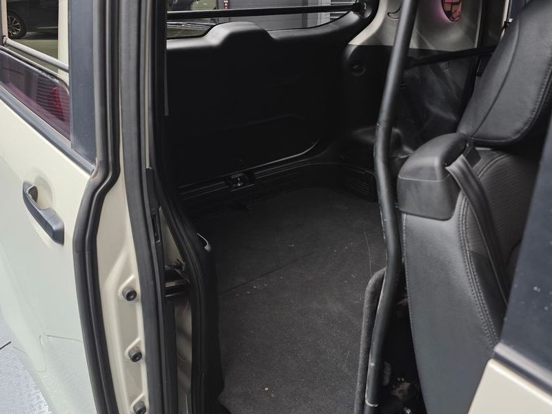 2016 Kia Ray VAN Deluxe photo 11