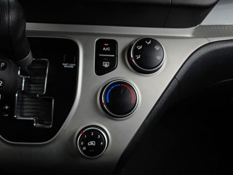 2016 Kia Ray VAN Deluxe photo 18