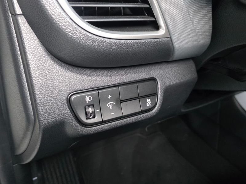 2025 Kia Seltos Gasoline 1.6 Turbo 2WD Trendy photo 17