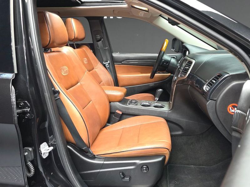 2012 Jeep Grand Cherokee 3.0 Diesel Overland WK2 photo 11