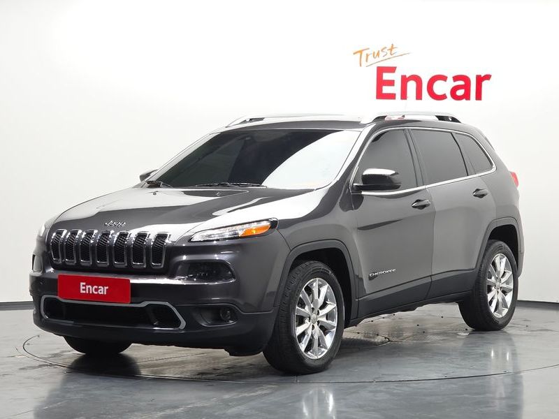 2014 Jeep Cherokee 3.2 2WD photo 1
