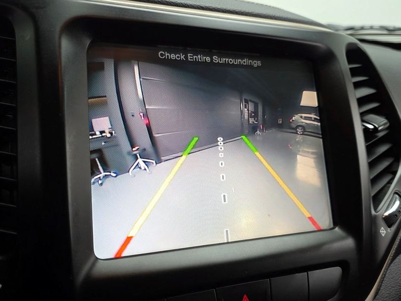 2014 Jeep Cherokee 3.2 2WD photo 15