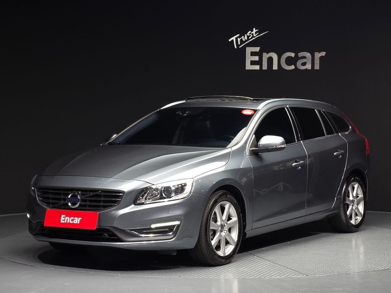 2017 Volvo V60 D3 1st photo 1
