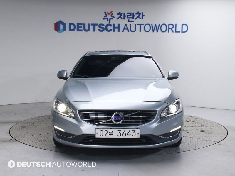 2018 Volvo V60 D4 1st photo 1