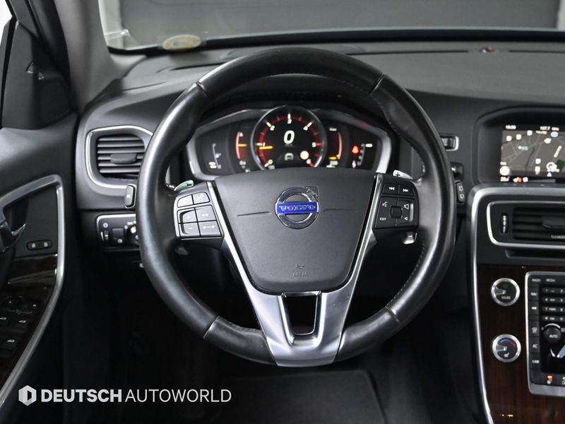 2018 Volvo V60 D4 1st photo 13