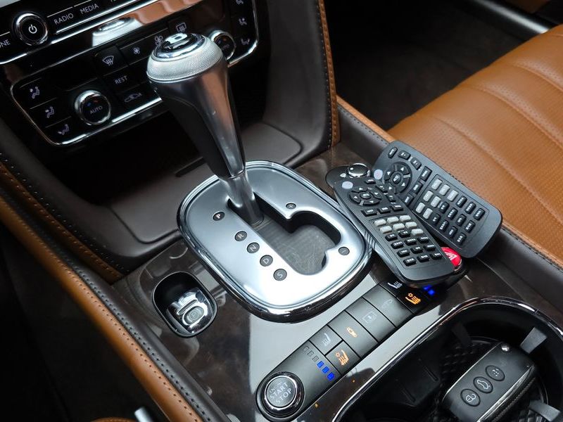 2014 Bentley Flying Spur 6.0 photo 9