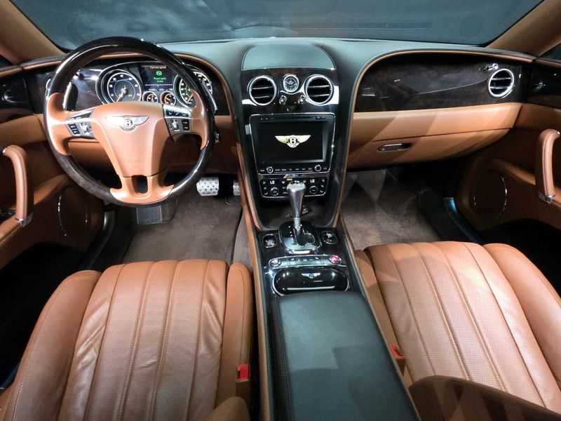 2016 Bentley Flying Spur 4.0 photo 7