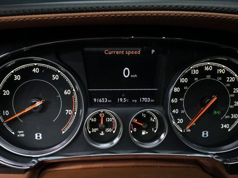 2016 Bentley Flying Spur 4.0 photo 8